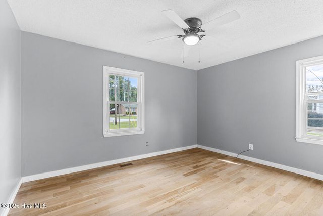 104 Maiden Lane, Jacksonville, NC 28546