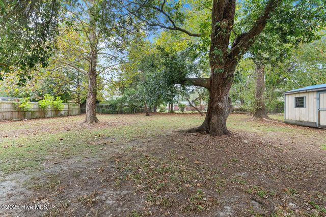 104 Maiden Lane, Jacksonville, NC 28546