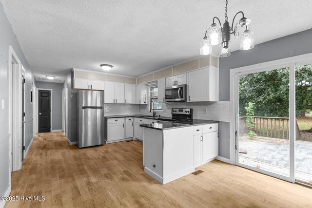 104 Maiden Lane, Jacksonville, NC 28546