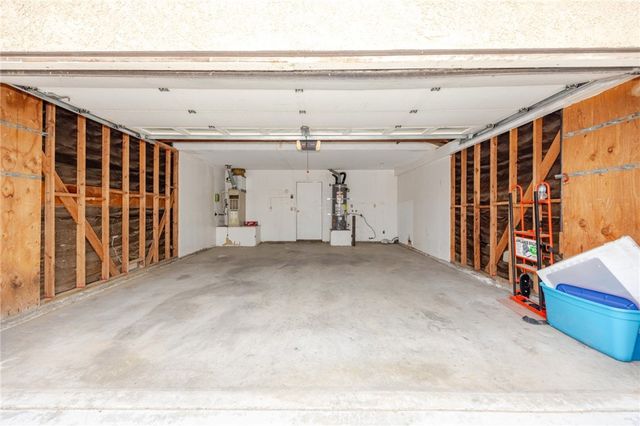 10415 Buckboard Circle, Adelanto, CA 92301