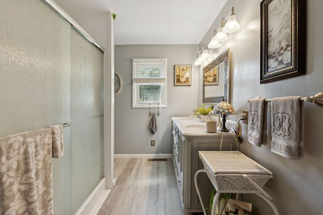 564 Hodges Rd, Smithville, TN 37166