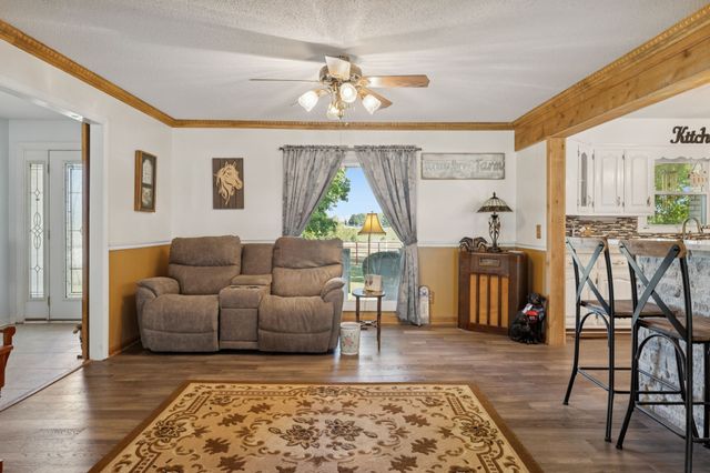 564 Hodges Rd, Smithville, TN 37166