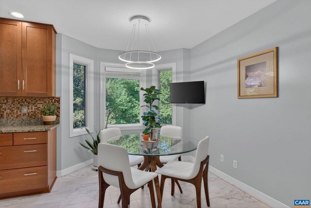 446 PEACOCK DR, Charlottesville, VA 22903