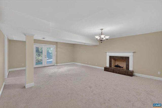 446 PEACOCK DR, Charlottesville, VA 22903