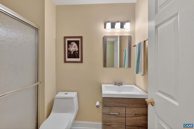 446 PEACOCK DR, Charlottesville, VA 22903