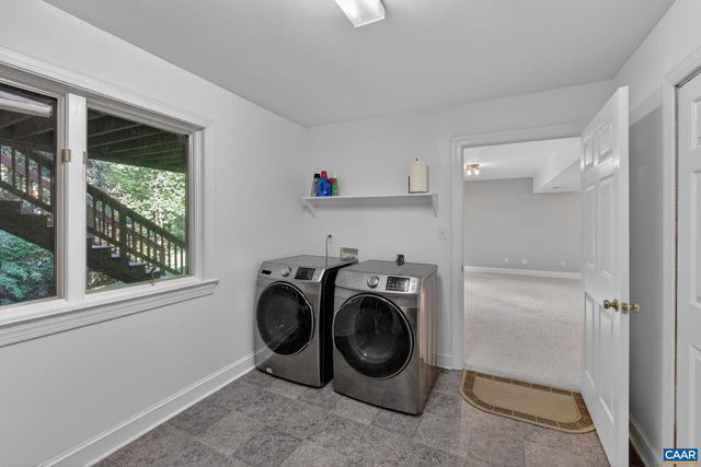 446 PEACOCK DR, Charlottesville, VA 22903