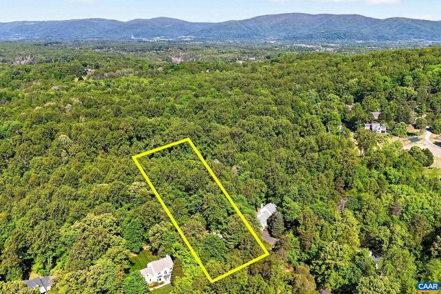 446 PEACOCK DR, Charlottesville, VA 22903
