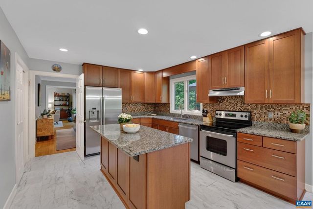 446 PEACOCK DR, Charlottesville, VA 22903