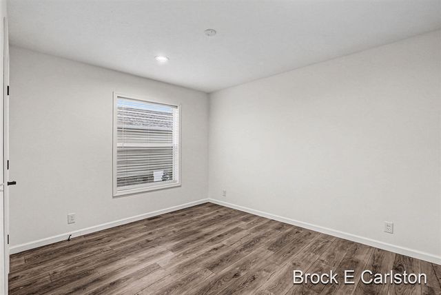 1283 E Ellis Road 30, Norton Shores, MI 49441