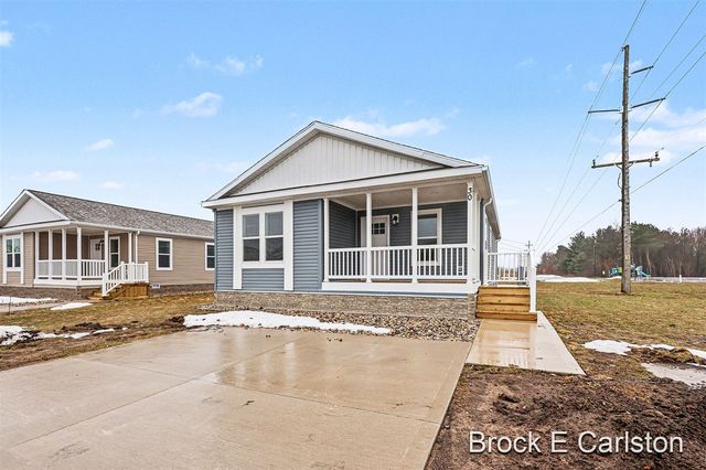 1283 E Ellis Road 30, Norton Shores, MI 49441