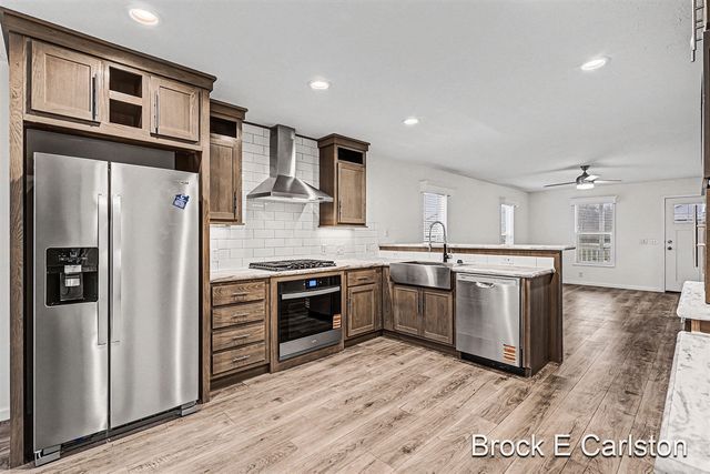 1283 E Ellis Road 30, Norton Shores, MI 49441