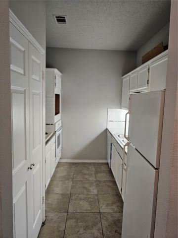 9600 Royal Lane 716, Dallas, TX 75243