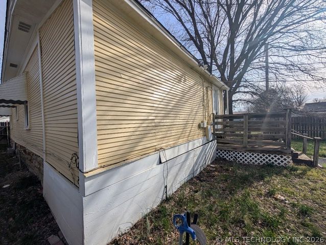 901 W Gentry Street, Henryetta, OK 74437