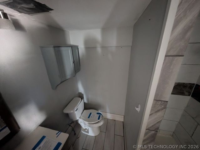 901 W Gentry Street, Henryetta, OK 74437