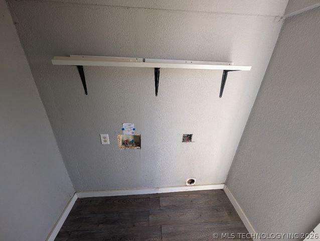 901 W Gentry Street, Henryetta, OK 74437