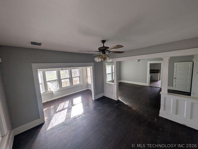 901 W Gentry Street, Henryetta, OK 74437