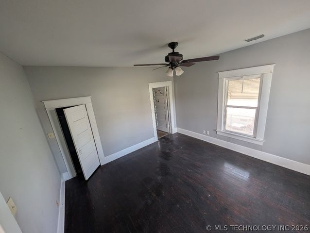 901 W Gentry Street, Henryetta, OK 74437