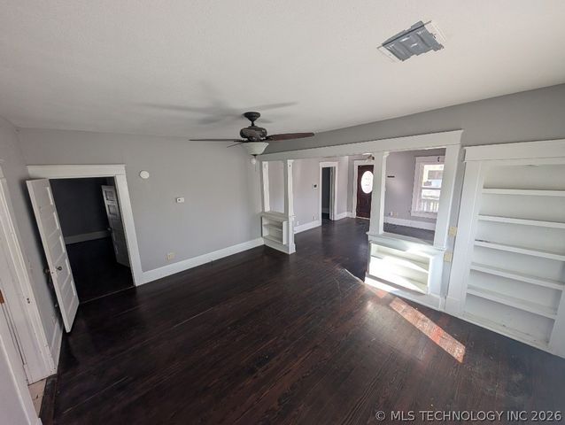 901 W Gentry Street, Henryetta, OK 74437