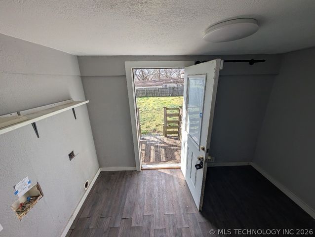 901 W Gentry Street, Henryetta, OK 74437