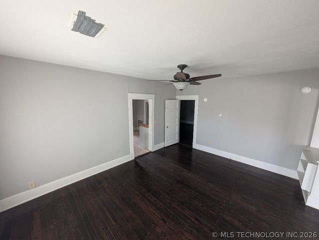 901 W Gentry Street, Henryetta, OK 74437