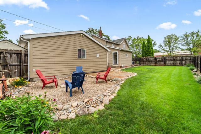 1135 Court Street, Adel, IA 50003
