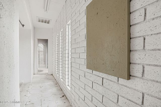 1590 E Lohman Ave. Avenue, Las Cruces, NM 88001