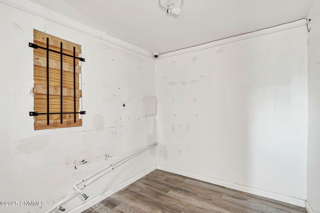 1590 E Lohman Ave. Avenue, Las Cruces, NM 88001