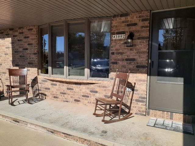 N3992 SHAMROCK CIRCLE, Appleton, WI 54913