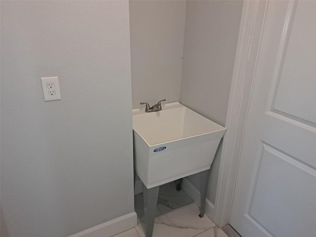 1551 GANTRY ROAD, North Port, FL 34288