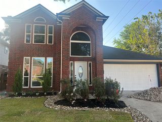 8023 Carmel Circle, Houston, TX 77095