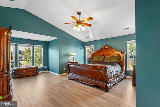 2706 MYRTLEWOOD DR, Dumfries, VA 22026