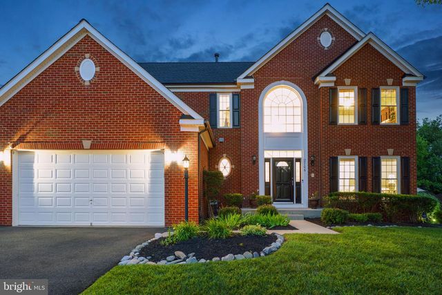 2706 MYRTLEWOOD DR, Dumfries, VA 22026