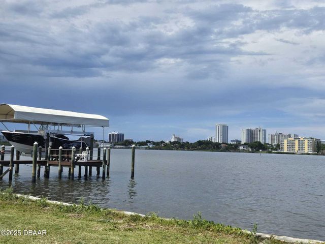 133 North Street, Daytona Beach, FL 32114