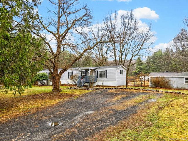 90 Galley Hill Road, Cuddebackville, NY 12729