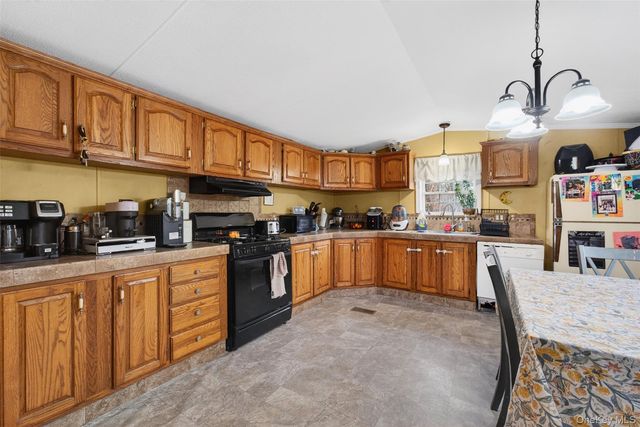 90 Galley Hill Road, Cuddebackville, NY 12729