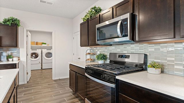 1528 Woods Street NE, Rio Rancho, NM 87144