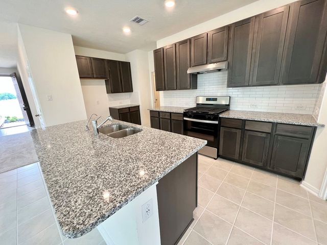 2834 Palamas Lane, Fresno, TX 77545