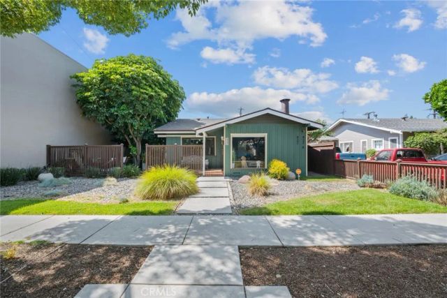 422 W Amerige Avenue, Fullerton, CA 92832