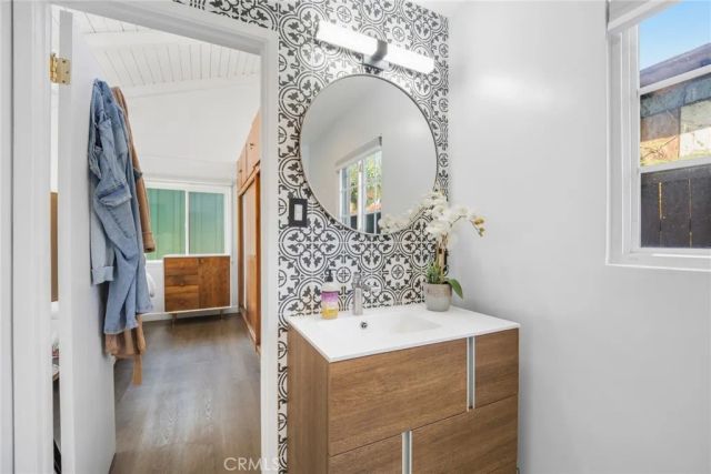 422 W Amerige Avenue, Fullerton, CA 92832