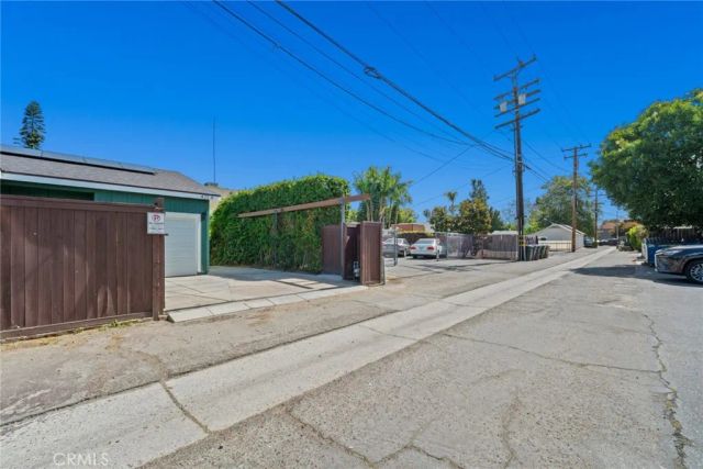 422 W Amerige Avenue, Fullerton, CA 92832