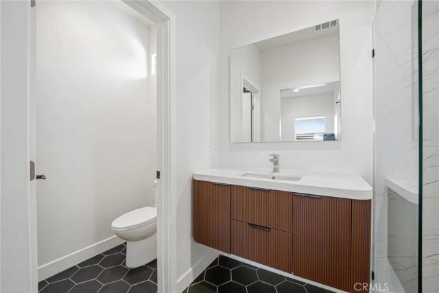 422 W Amerige Avenue, Fullerton, CA 92832