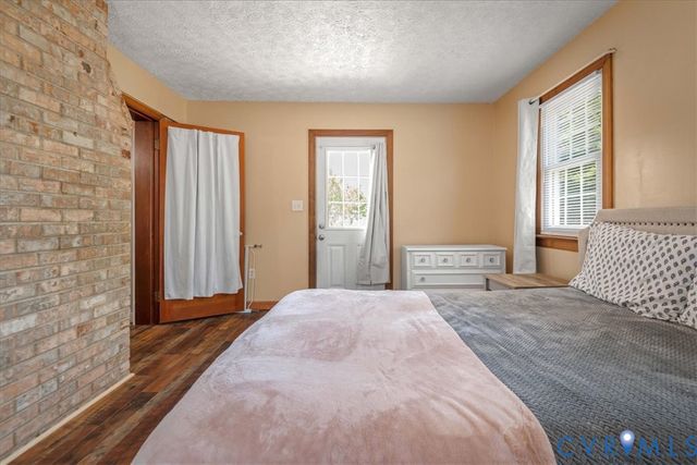 5809 Sutherland Dr, Sutherland, VA 23885