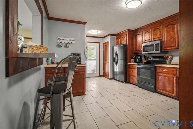 5809 Sutherland Dr, Sutherland, VA 23885
