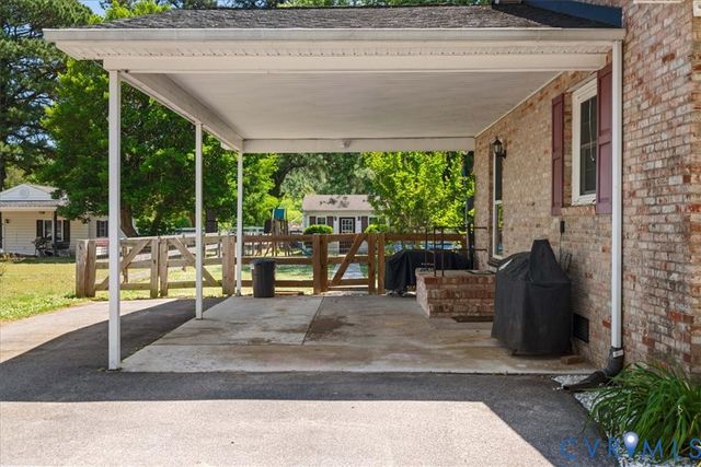 5809 Sutherland Dr, Sutherland, VA 23885