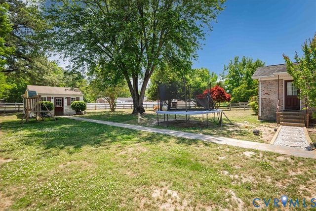 5809 Sutherland Dr, Sutherland, VA 23885