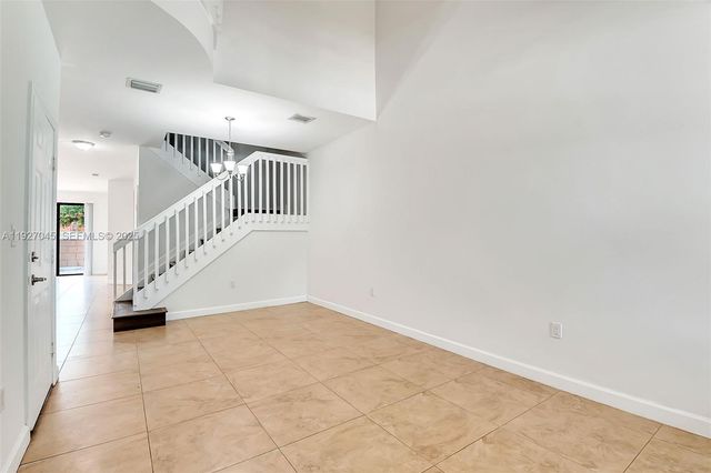 5840 NW 104th Path 5840, Doral, FL 33178