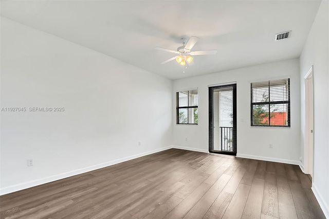 5840 NW 104th Path 5840, Doral, FL 33178