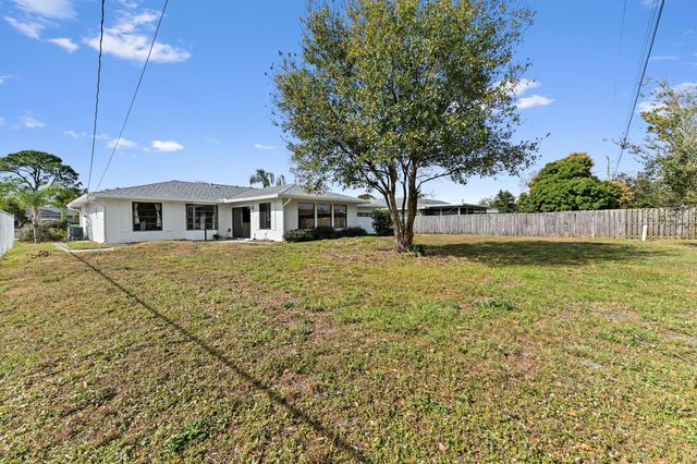 571 SE Anchor Lane, Port St. Lucie, Port St Lucie, FL 34983
