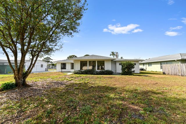 571 SE Anchor Lane, Port St. Lucie, Port St Lucie, FL 34983