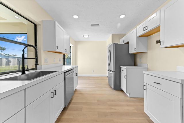 571 SE Anchor Lane, Port St. Lucie, Port St Lucie, FL 34983